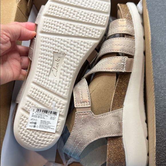 Clarks
Calenne Clara
Women's Heeled Sandals Metallic Strappy Sandals - Picture 10 of 11